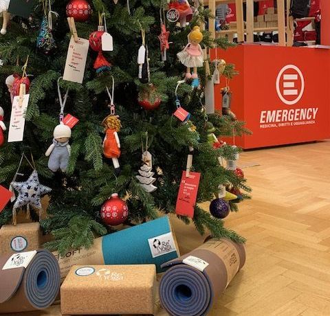ReYoga per gli spazi Natale di Emergency